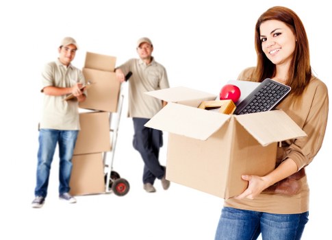 Preparing boxes and furniture for storage in Shoreditch