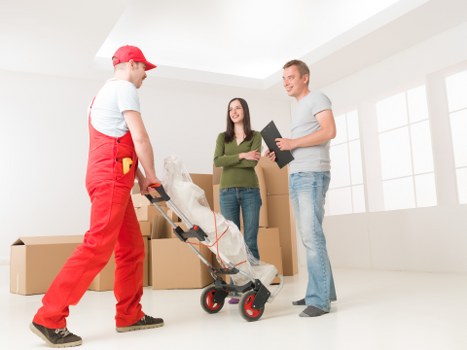 Booking confirmation and payment details for a removals service