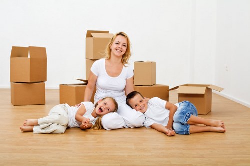 Local Shoreditch flat removals service planning a smooth apartment move